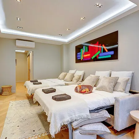 Elegant With Ac - 3br-10p- Le Marais